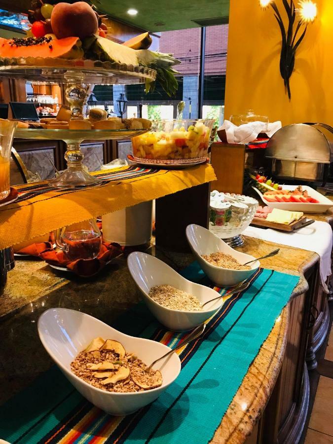 Hotel Las Margaritas อะซุนซิออง ภายนอก รูปภาพ