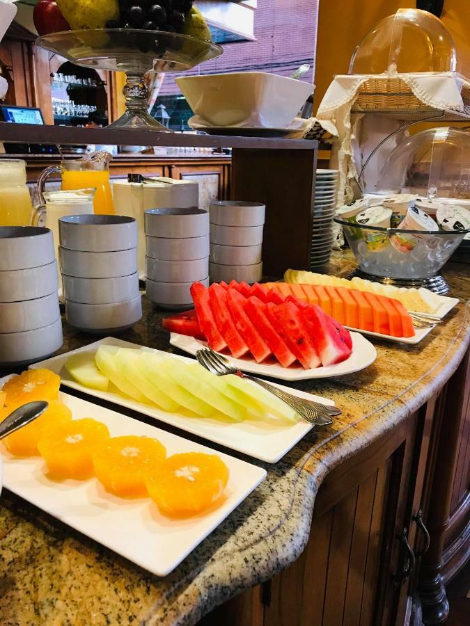 Hotel Las Margaritas อะซุนซิออง ภายนอก รูปภาพ