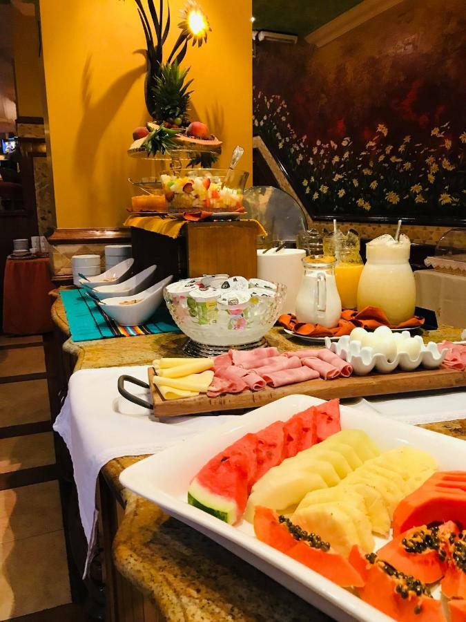 Hotel Las Margaritas อะซุนซิออง ภายนอก รูปภาพ